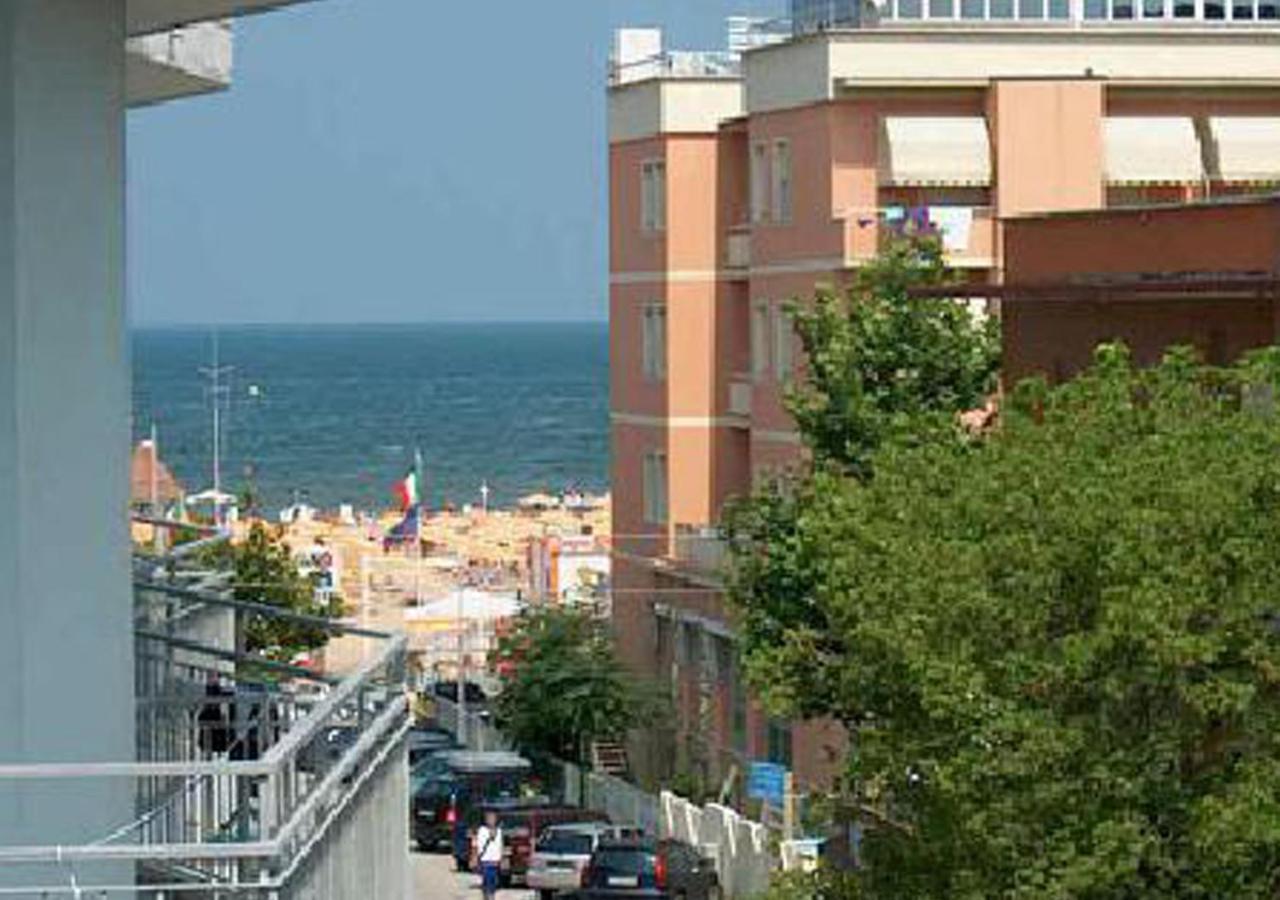 Hotel Zenith Rimini Exterior photo