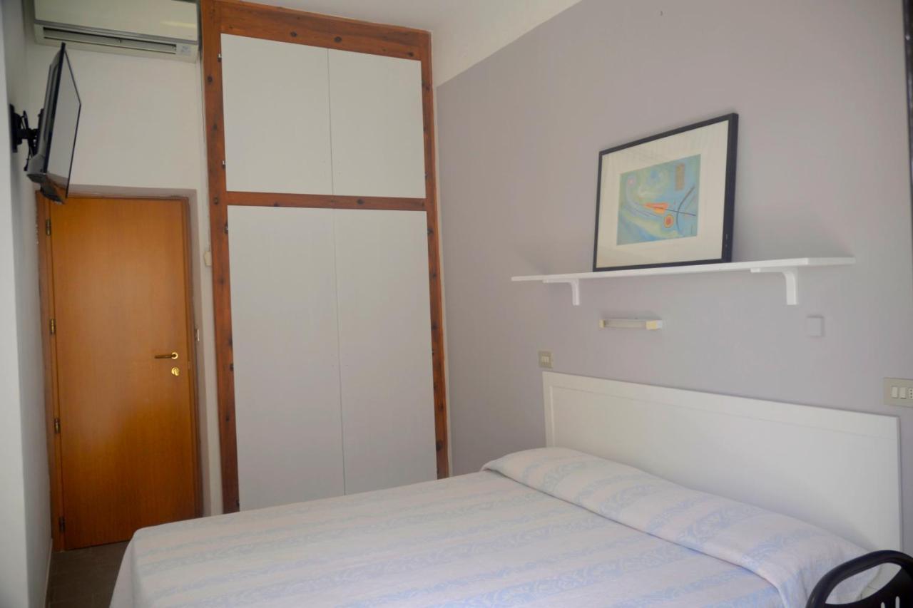 Hotel Zenith Rimini Exterior photo